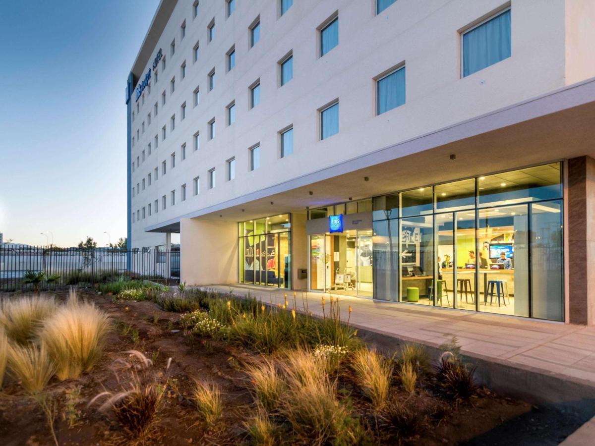 Ibis Budget Calama Exterior photo
