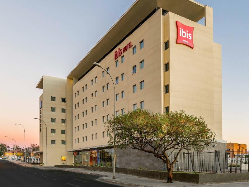 Ibis Budget Calama Exterior photo
