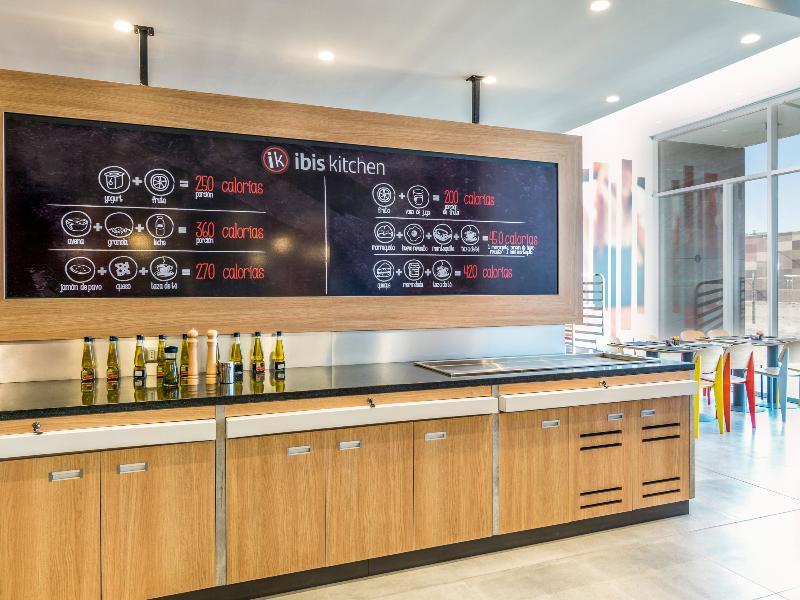 Ibis Budget Calama Exterior photo